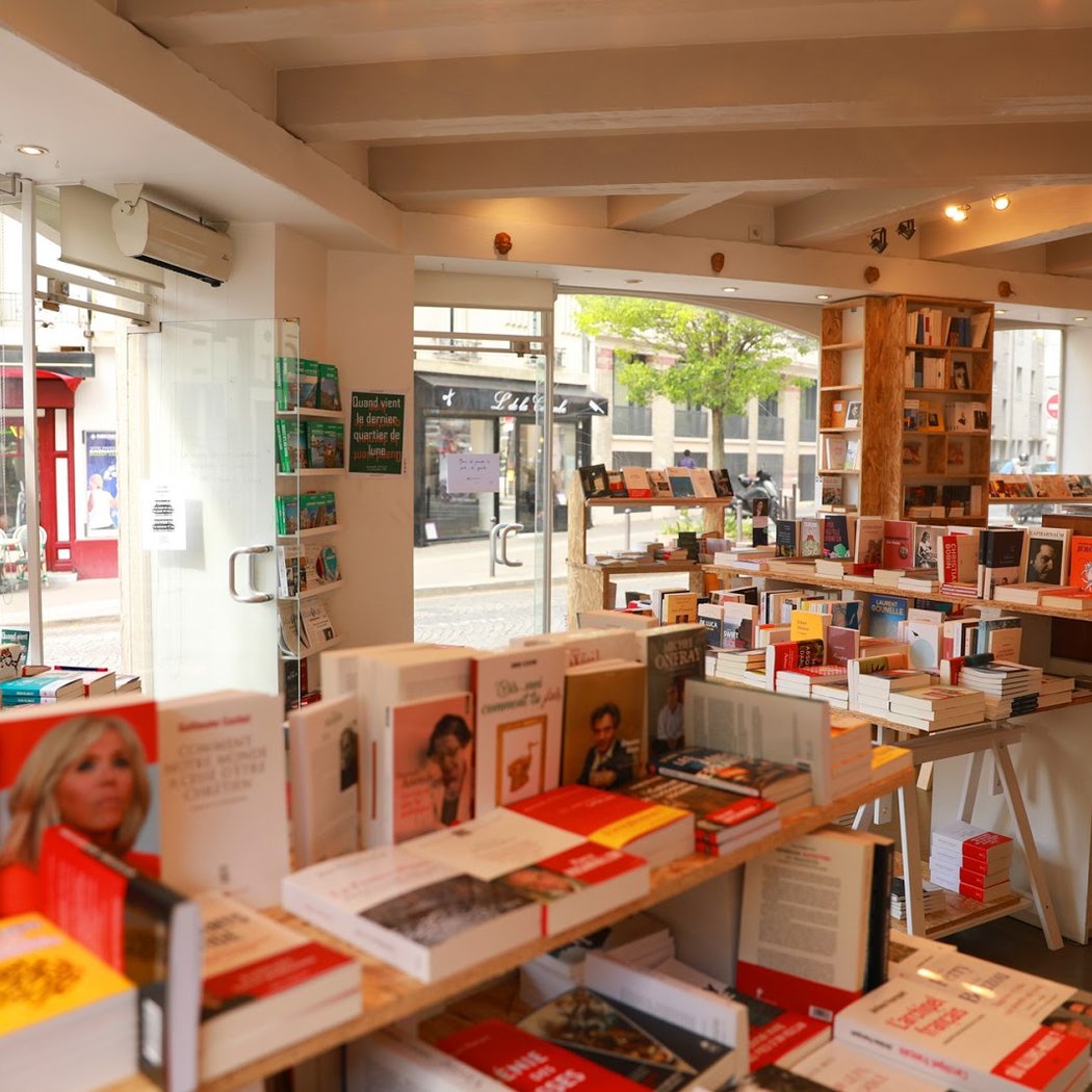 The Tiny Bookstore 2