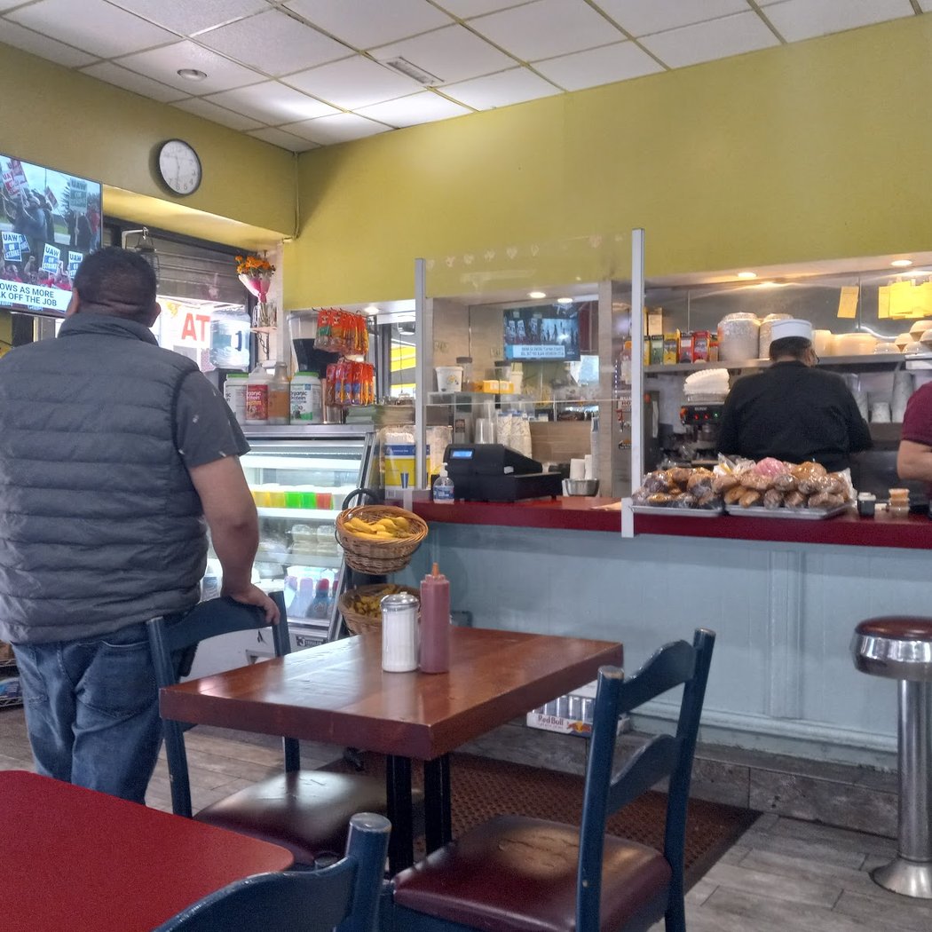 The Brother's Cafe 5
