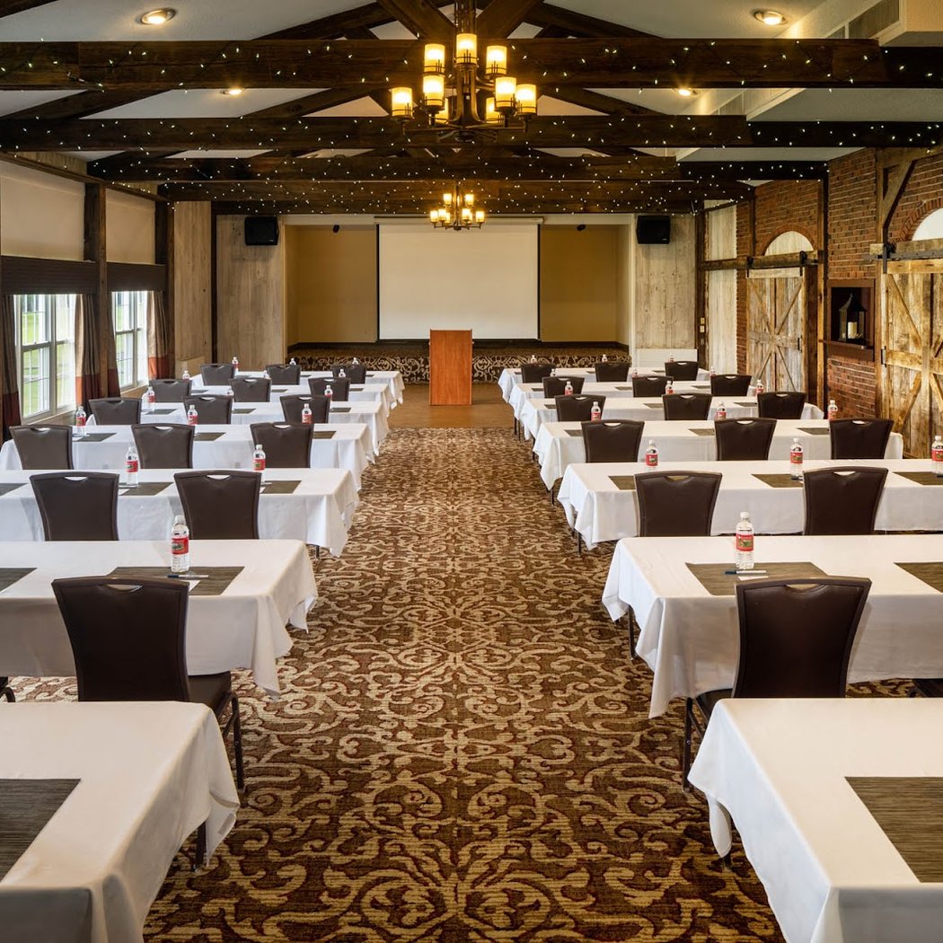 County Seat Restaurant & Lounge 2
