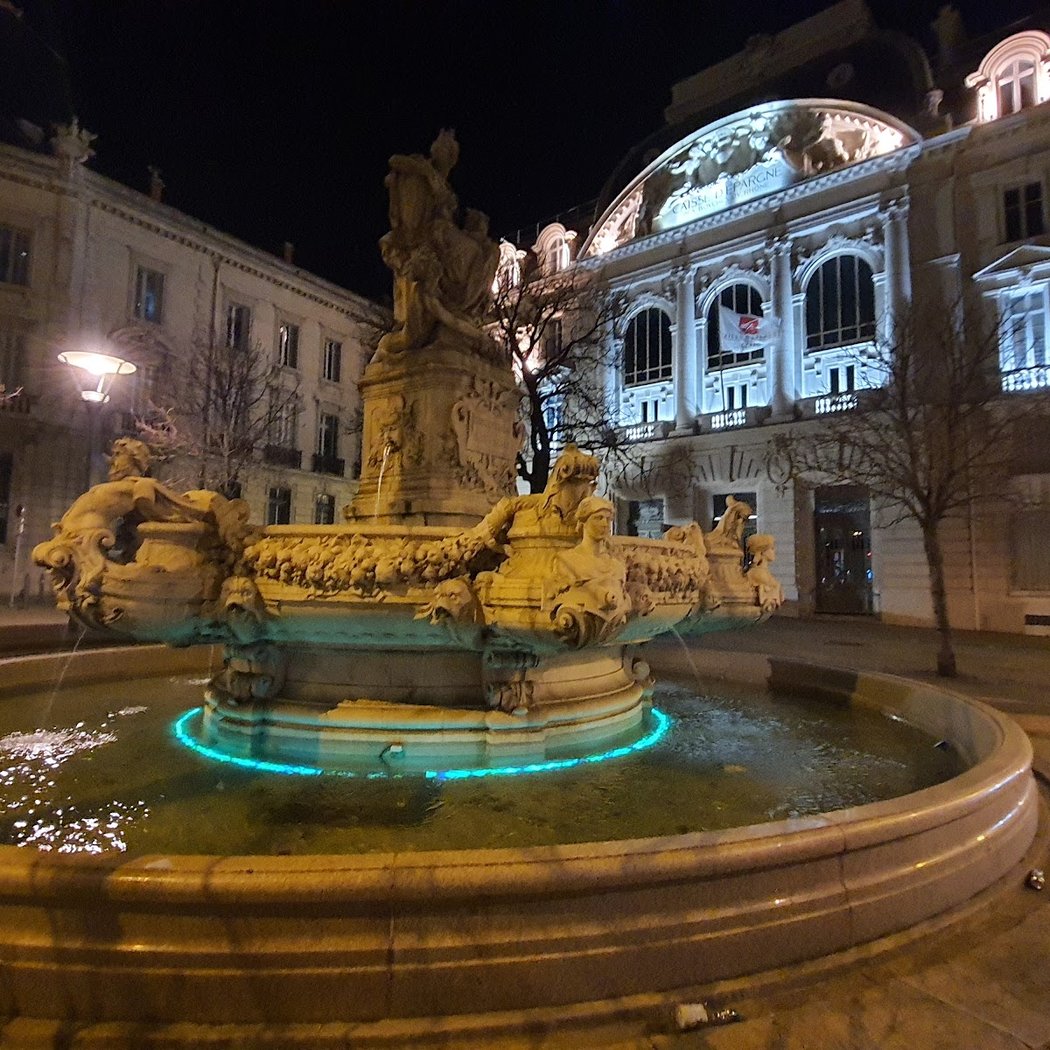 Fontaine Estrangin 4