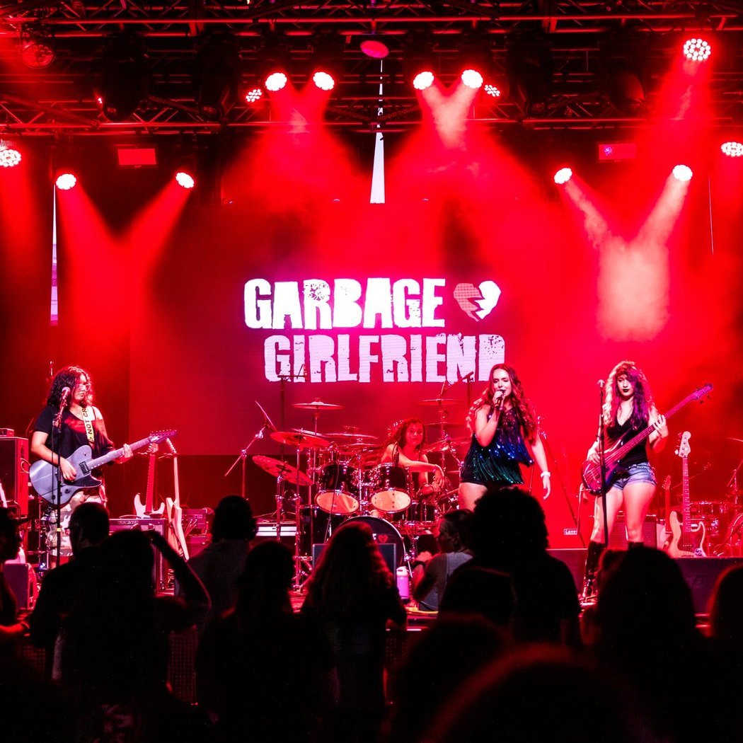 Garbage Girlfriend