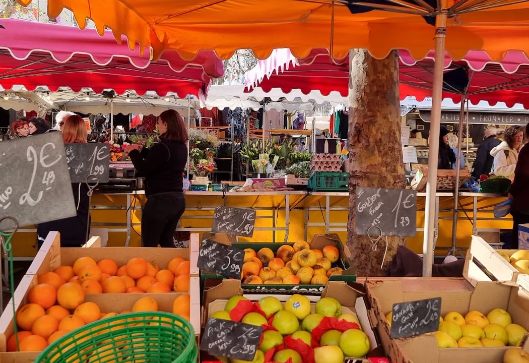 Mourillon Market 3