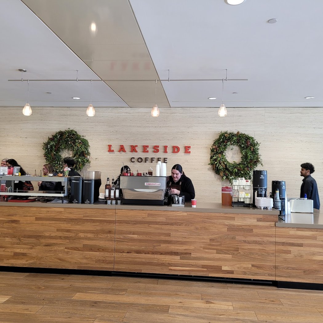 Lakeside Coffee Bar 3