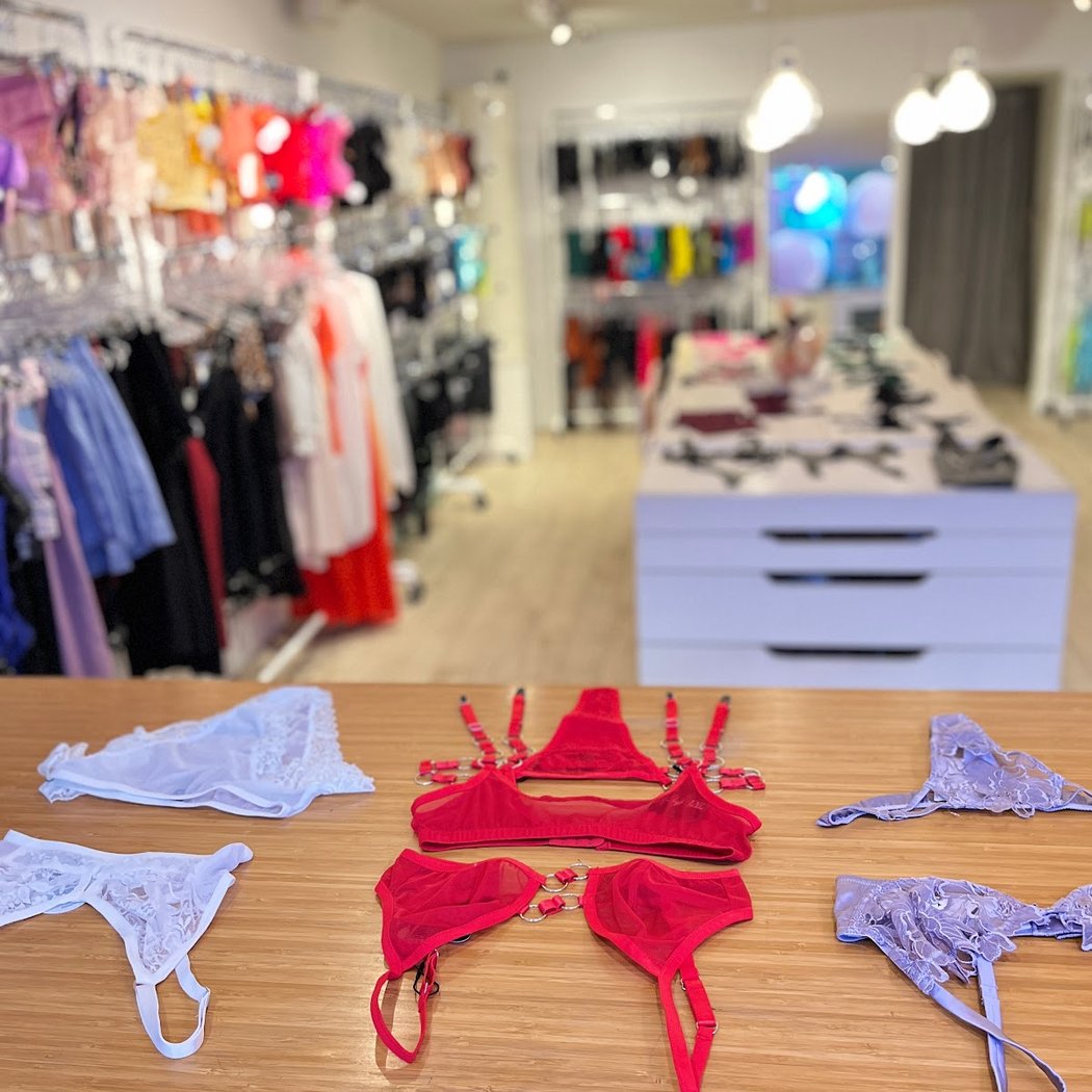Azaleas - Lingerie + Swimwear Boutique 1