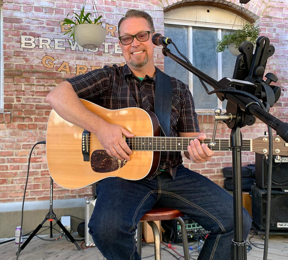 Live Music at Finnegans with Tyler Allen 1