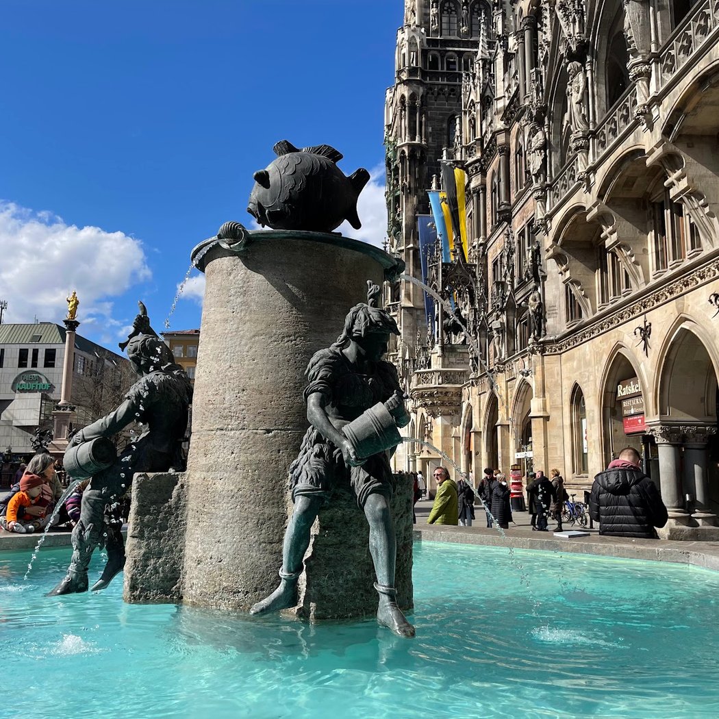 Fischbrunnen 3