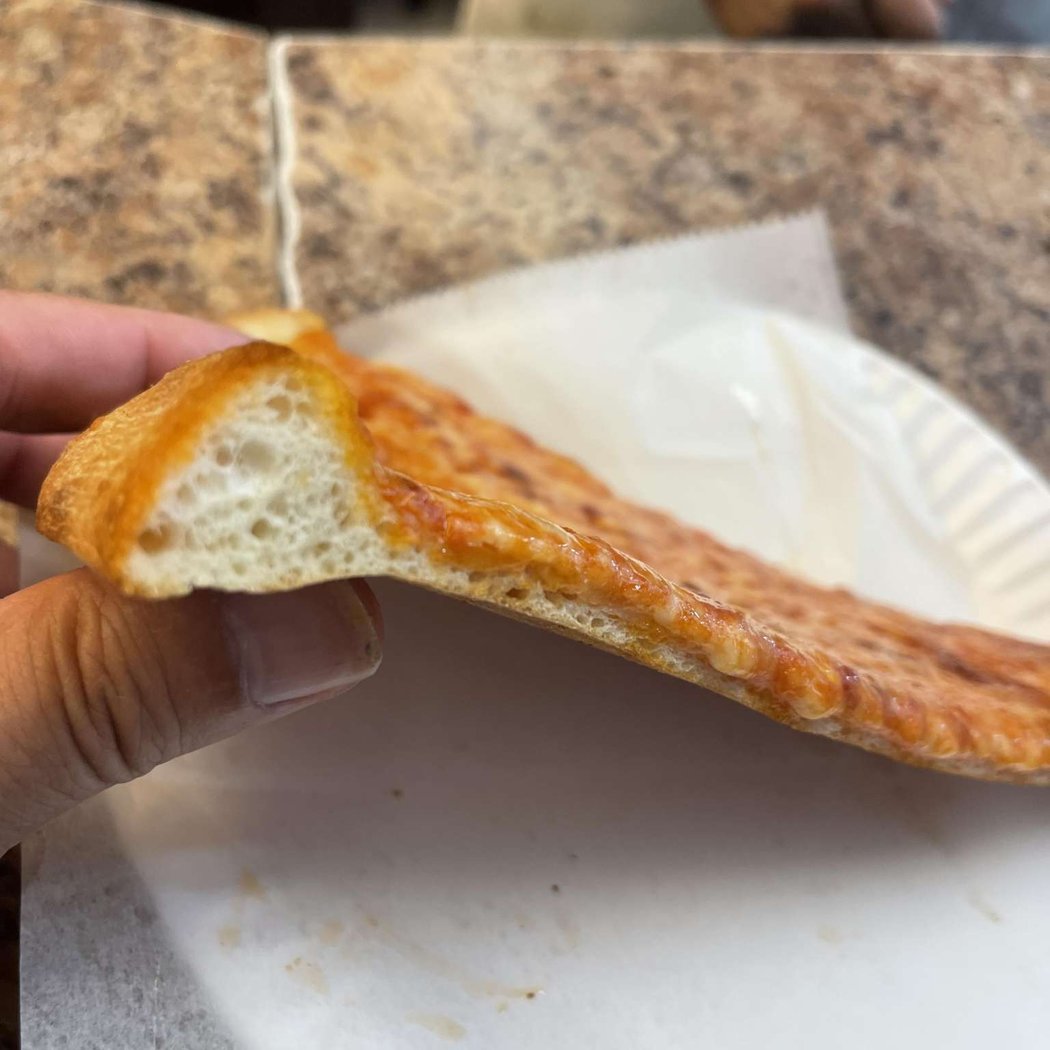 Lucia Pizza 2