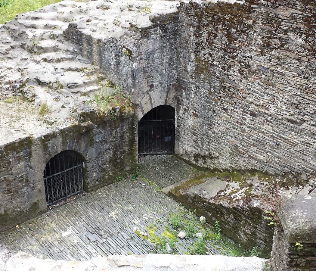 Porte Saint-Pierre 3
