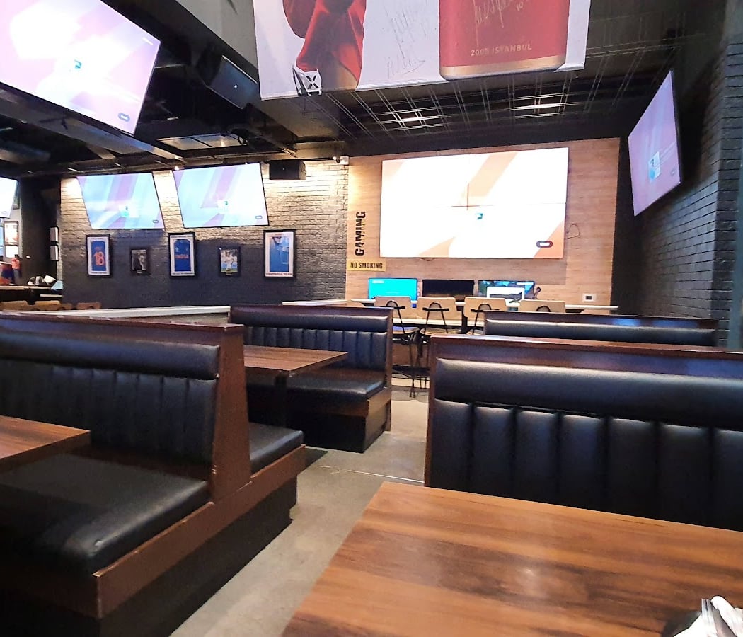 Buffalo Wild Wings ( Indiranagar ) 2