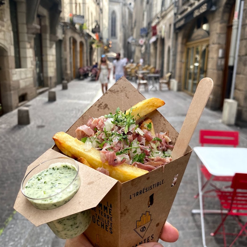 Pomme Bûche - Frite belge à Nantes ! 1