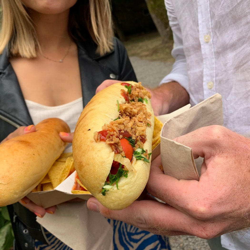 Delikatessen Hot Dog 1