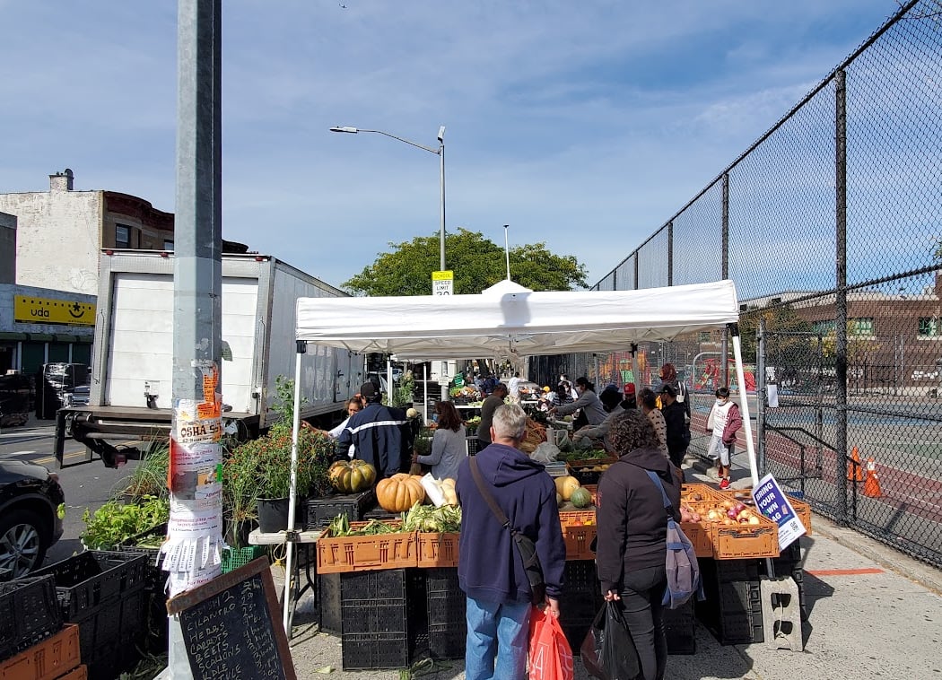 4th Avenue Sunset Park Greenmarket 1