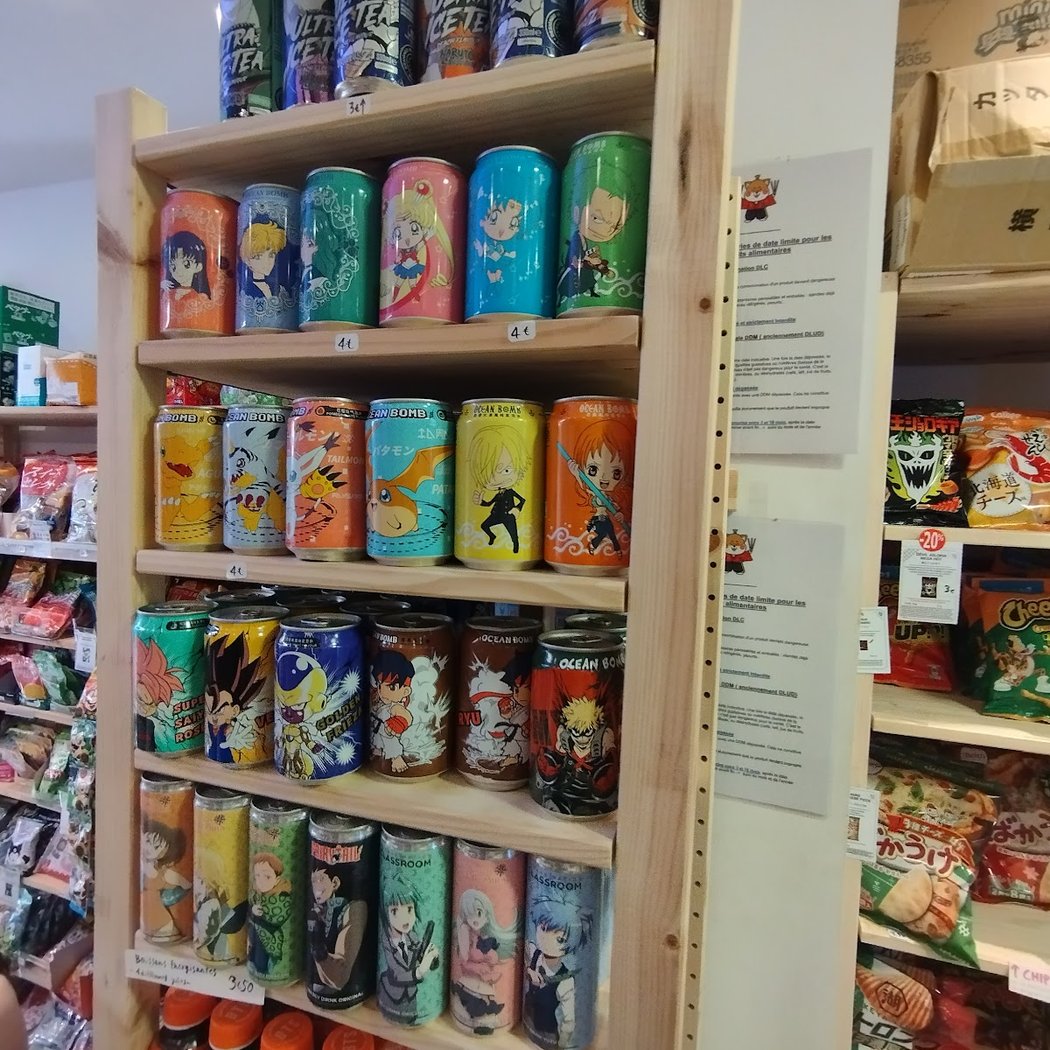 Manga cafe konbini 1