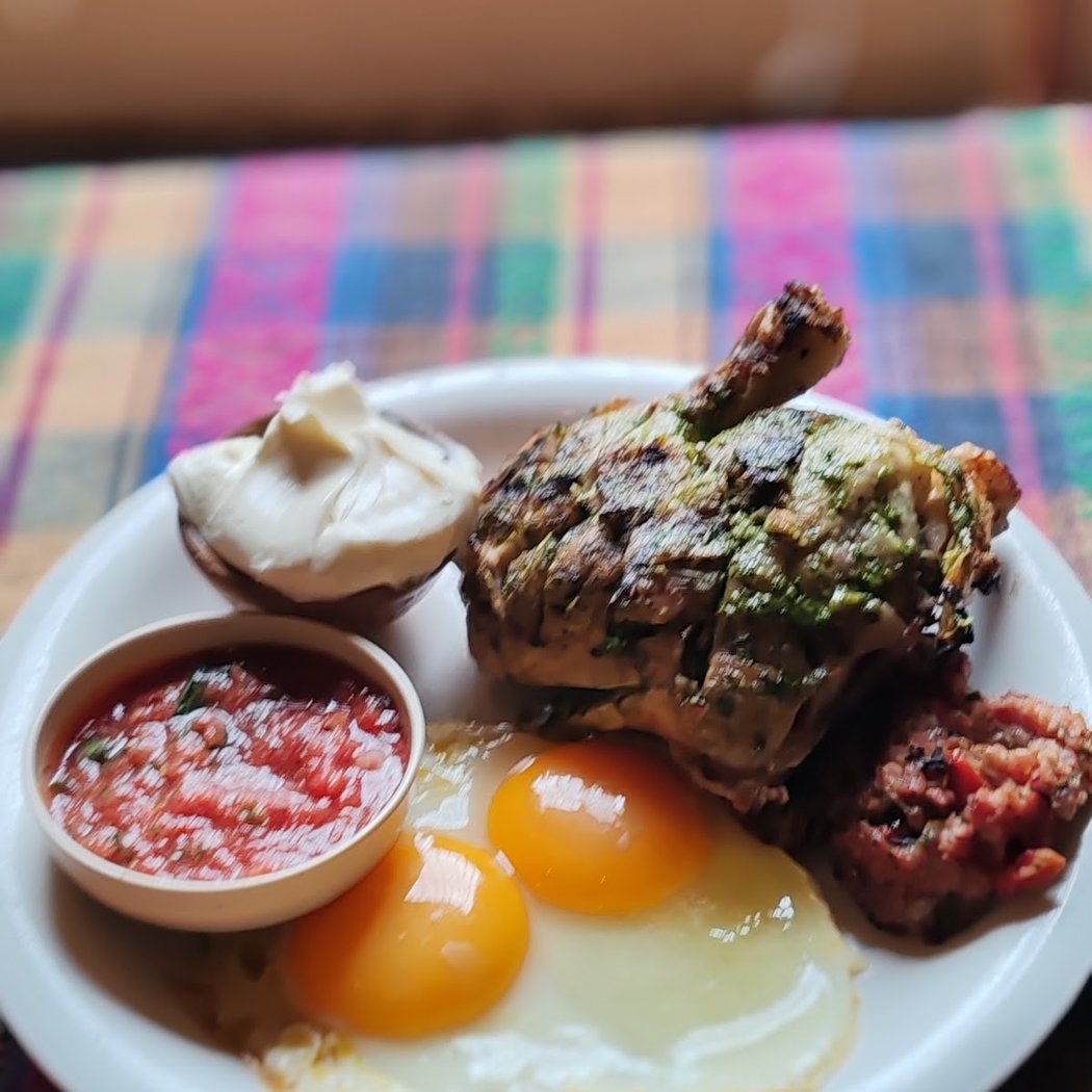 El Portón Tipico 3