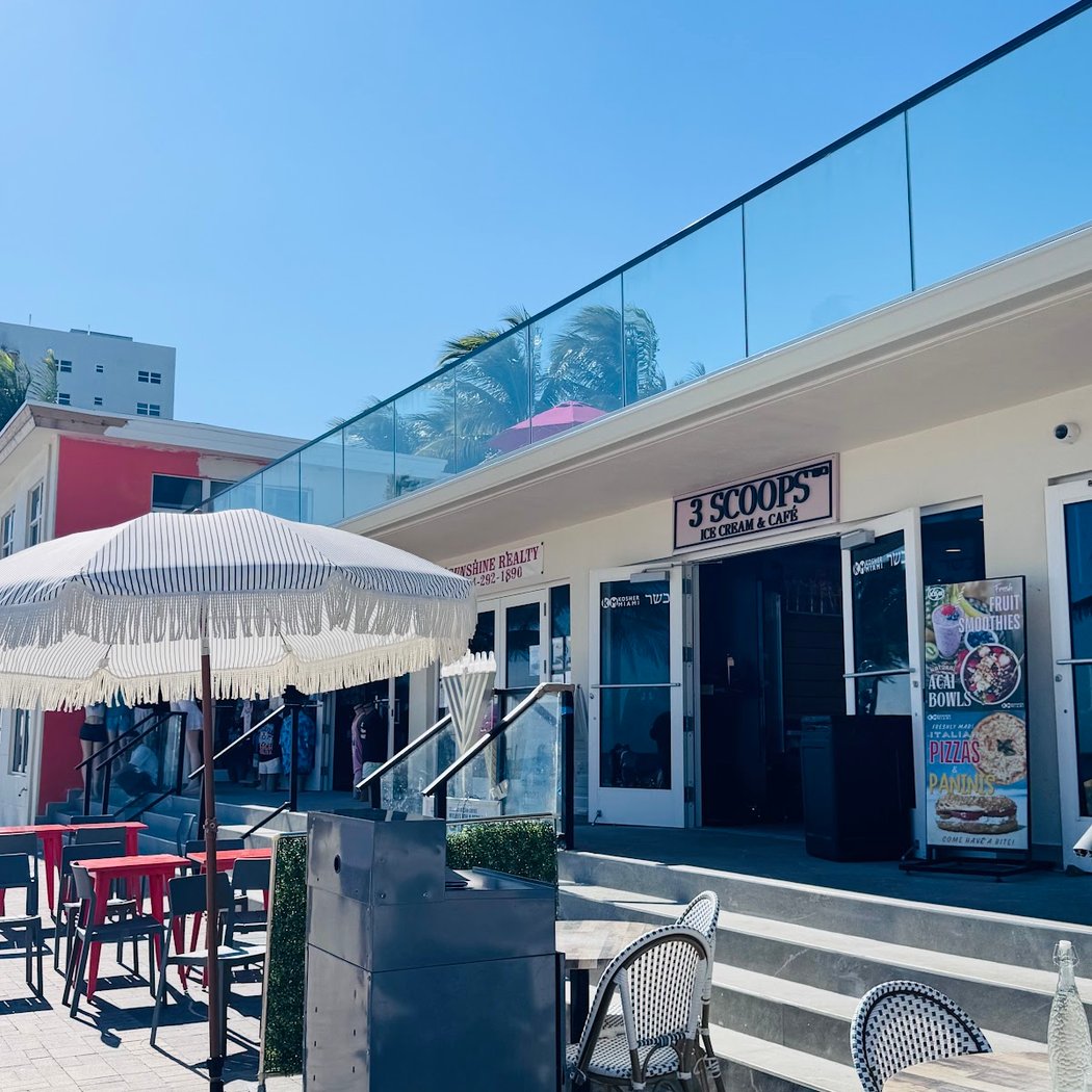 3 Scoops Ice Cream & Cafe 2