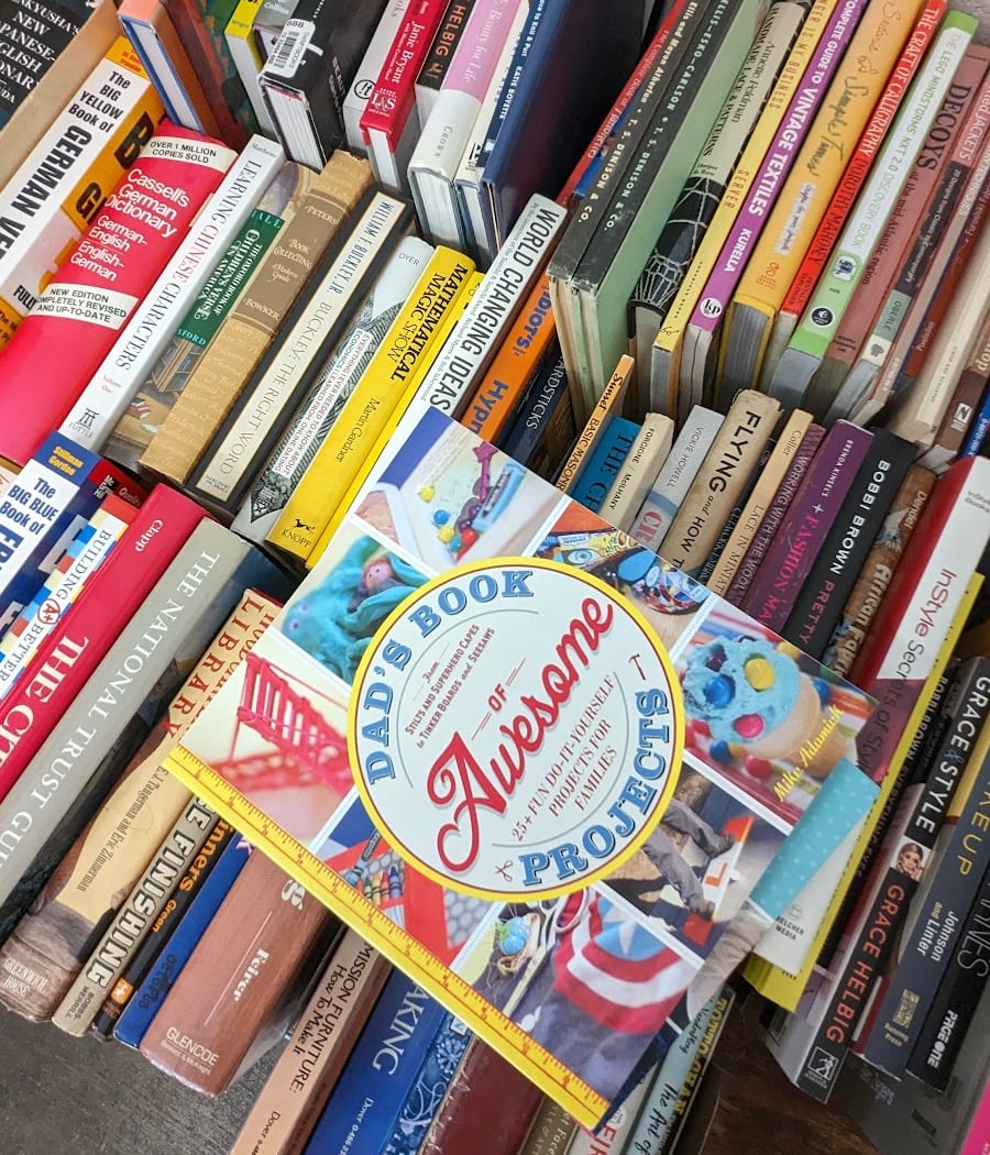 Book Donation Center Friends of the San Francisco Public Library 3
