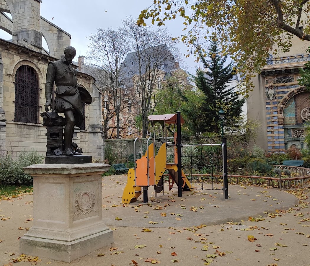 Square Félix Desruelles 2