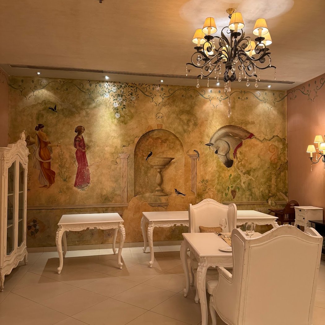 Incanto - The Zuri Hotel 2