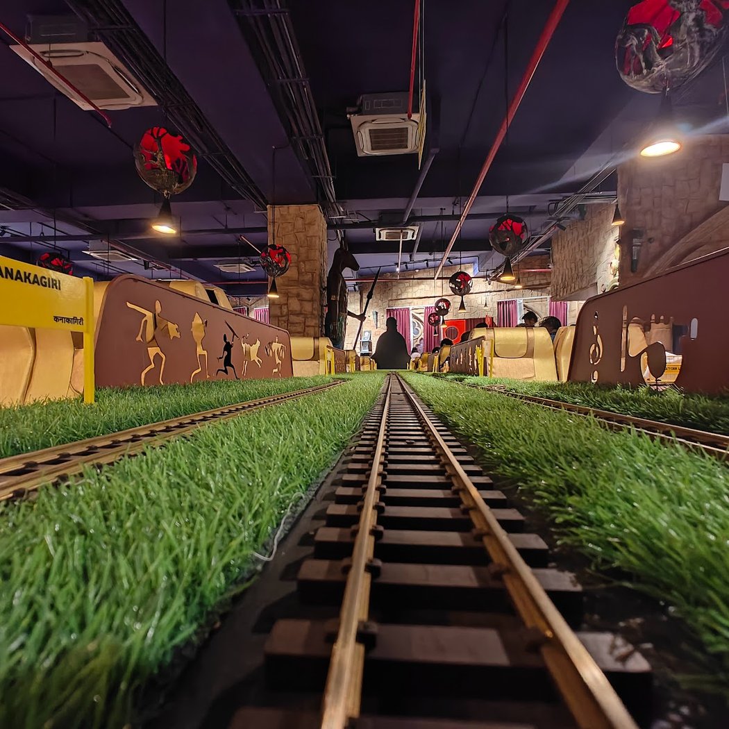 PLATFORM 65 -TRAIN THEME RESTAURANT 1