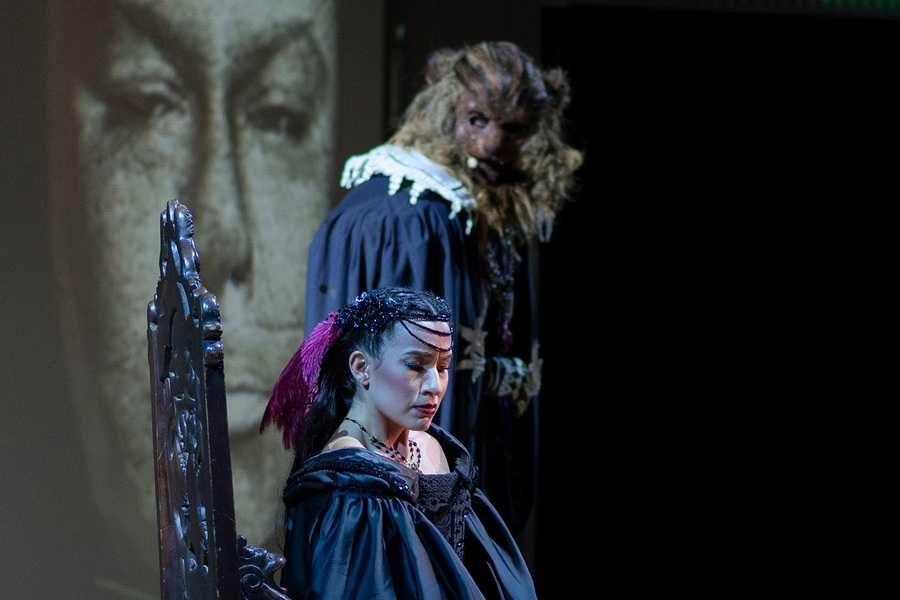 La Belle et la Bête 1