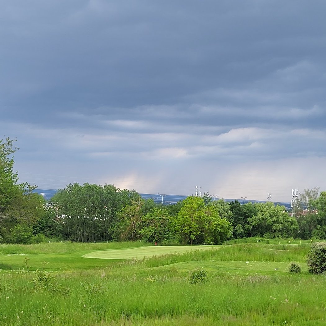 Garden Golf Cergy 3