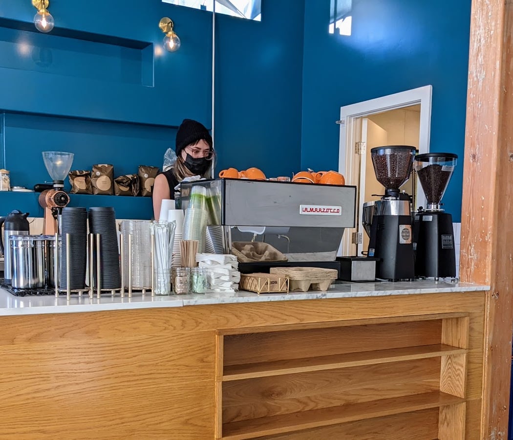 La Lucha Coffee Bar 2