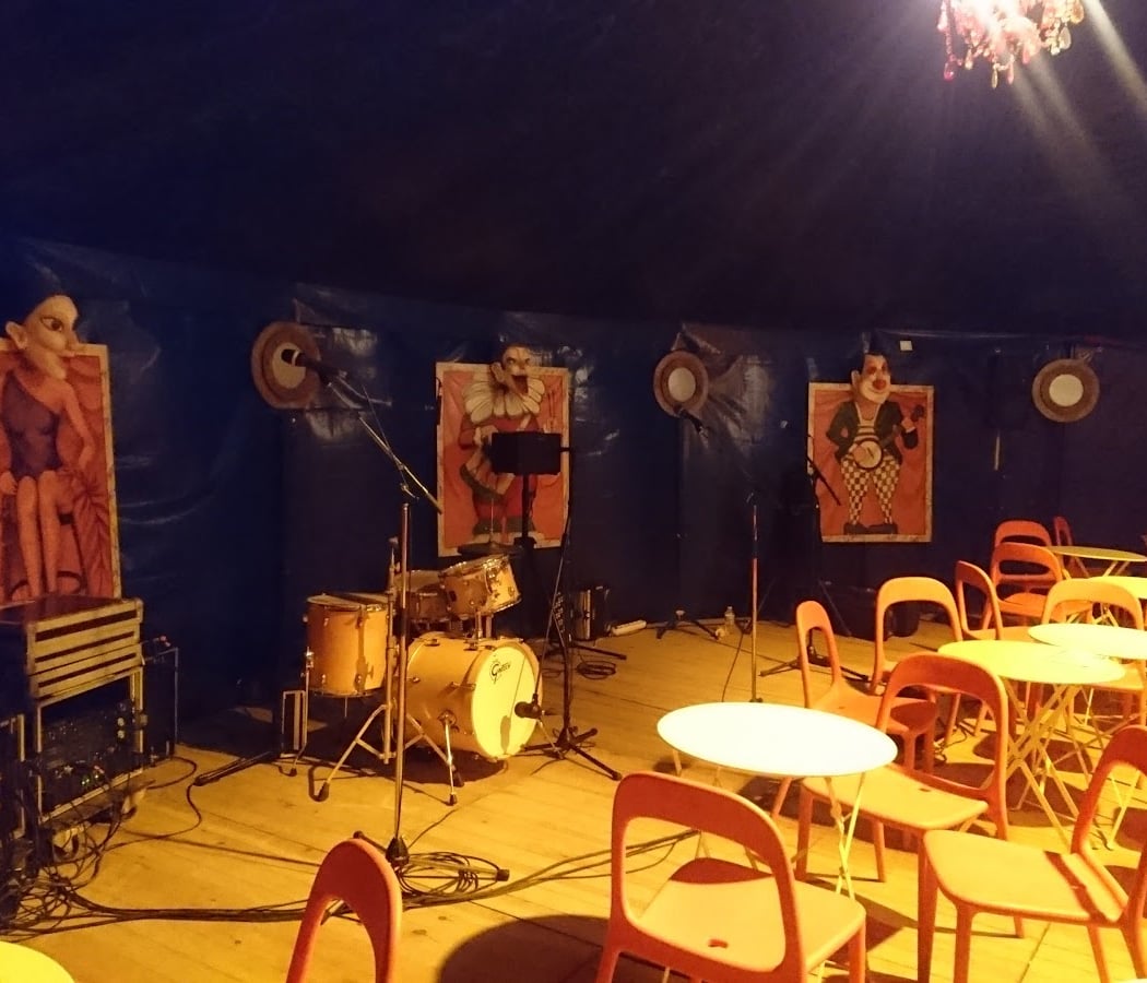 Bal Cosmopolite 5