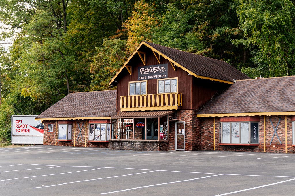 Potter Brothers Ski and Snowboard Shop 2