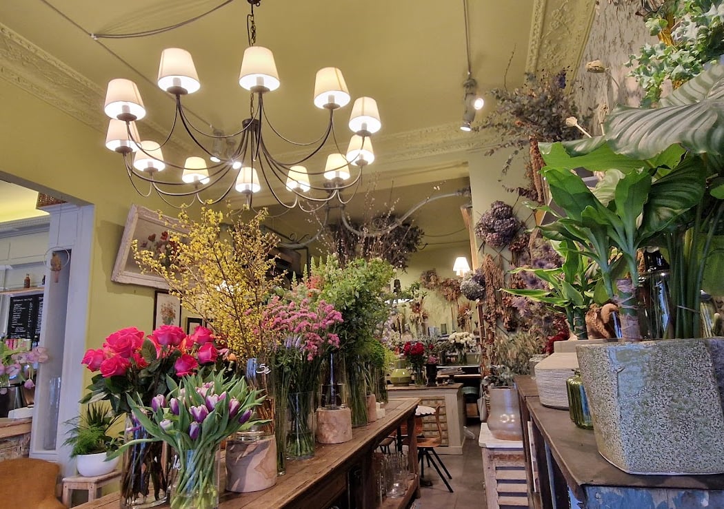 Le44 des fleurs, des choses et un café 3