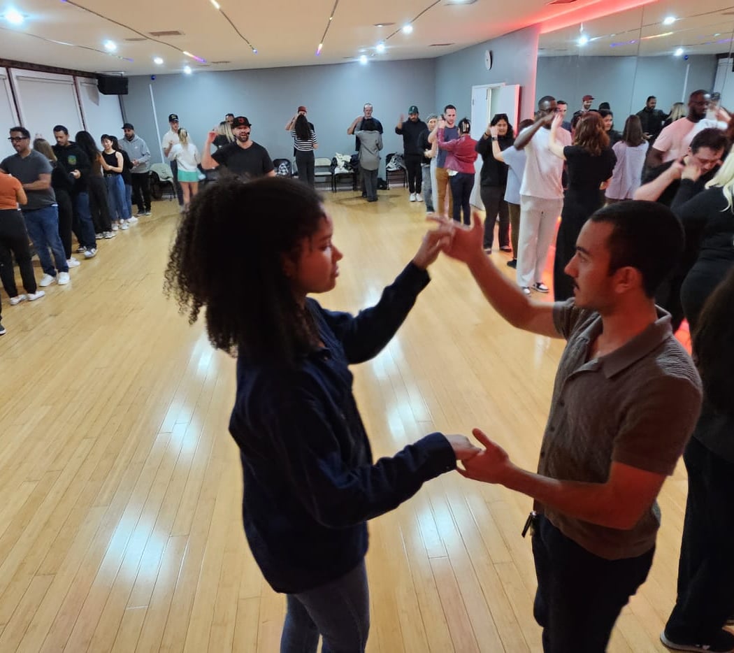 Free Salsa & Sensual Bachata Classes 2