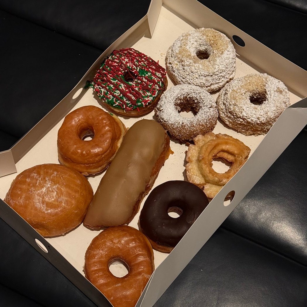 Grand Opening of Randy's Donuts 2