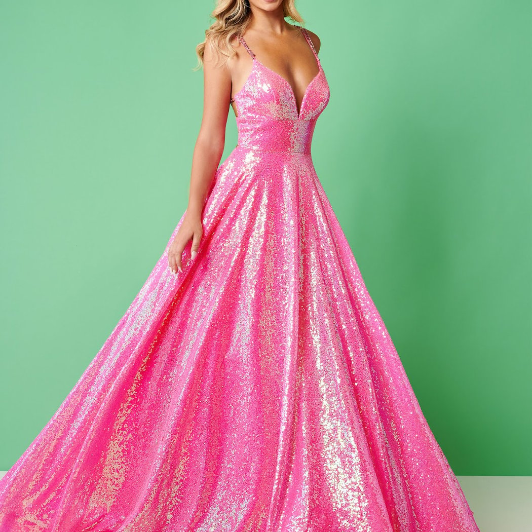 2Day's Moda - Designer Dresses and Fashion Accessories - Prom Dresses & Dress shops - Alterations 1