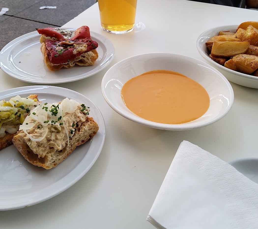 Café Iruña 3