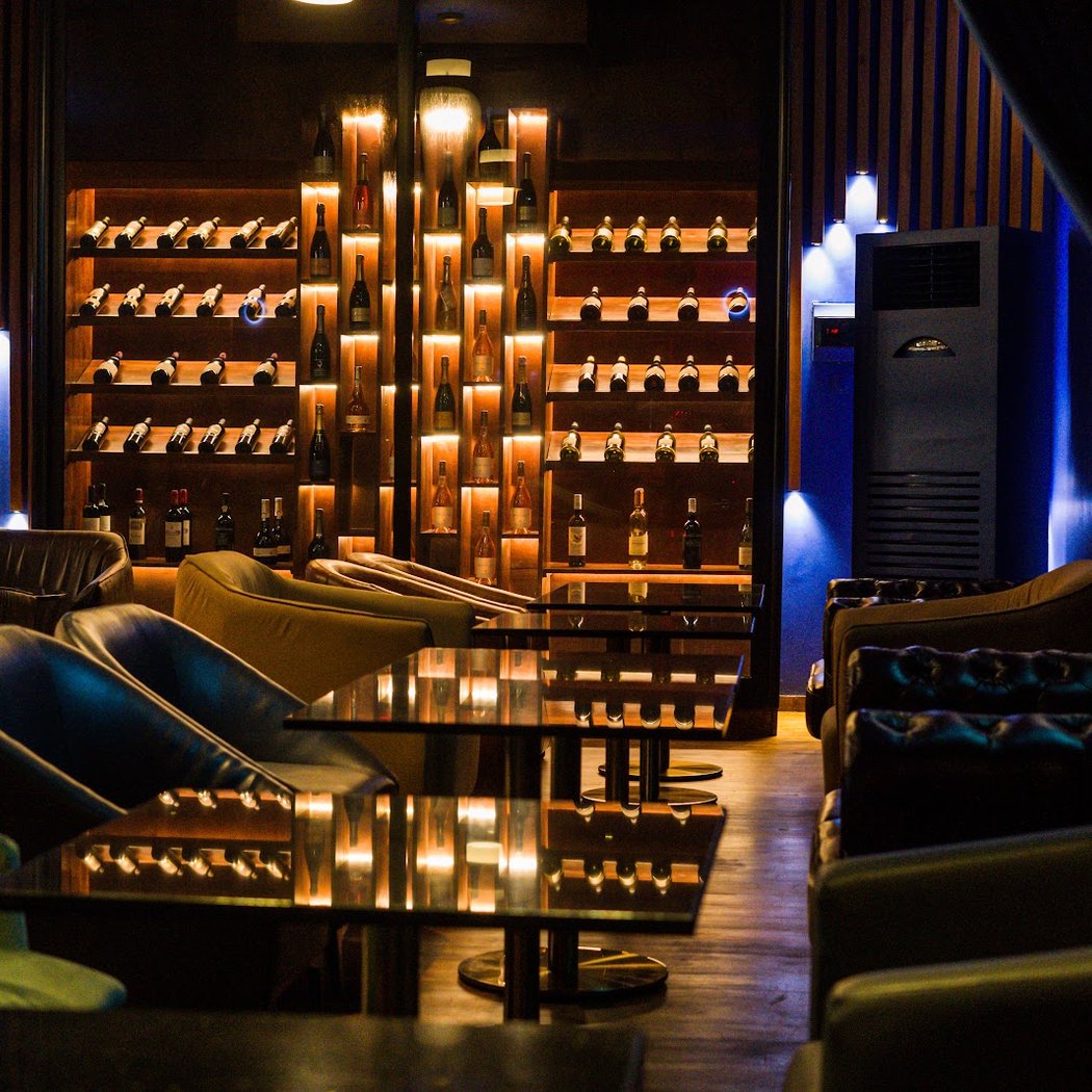 Le Mile's Lounge 2