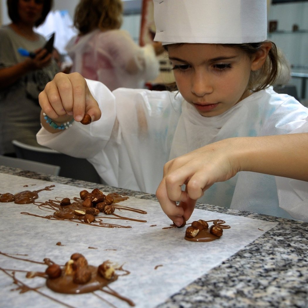 Chocolate Creation Workshop & Museum Tour 3