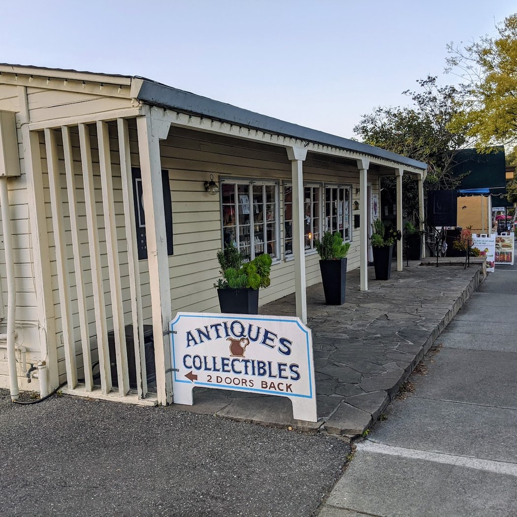 Carol's Antique Gallery 2
