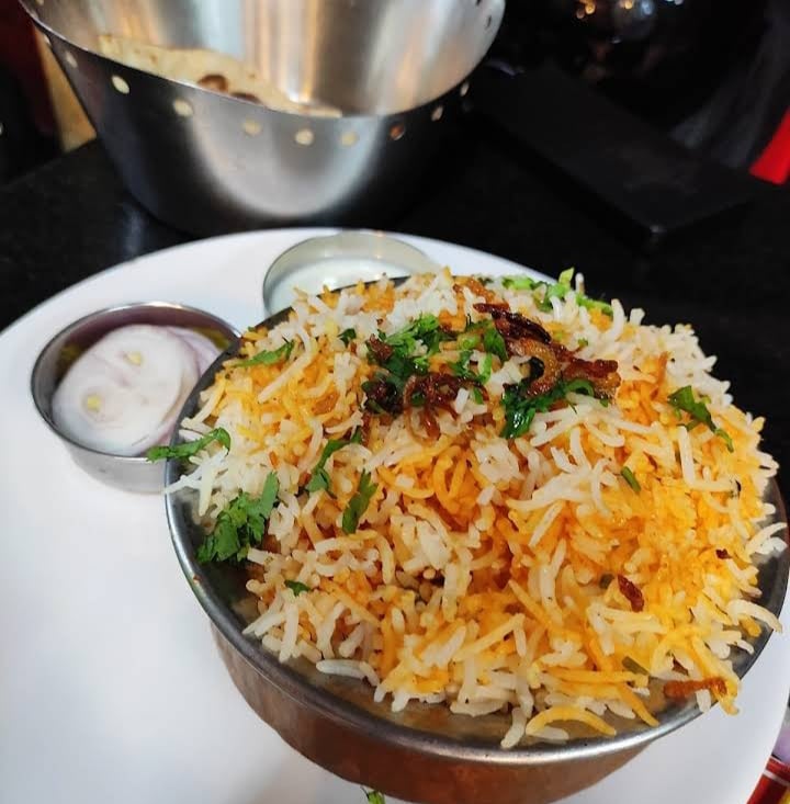 Sitara Veg Restaurant 3