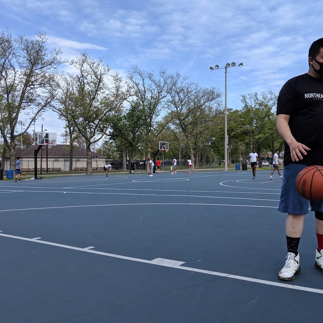 Lincoln Park Basketball Courts 1