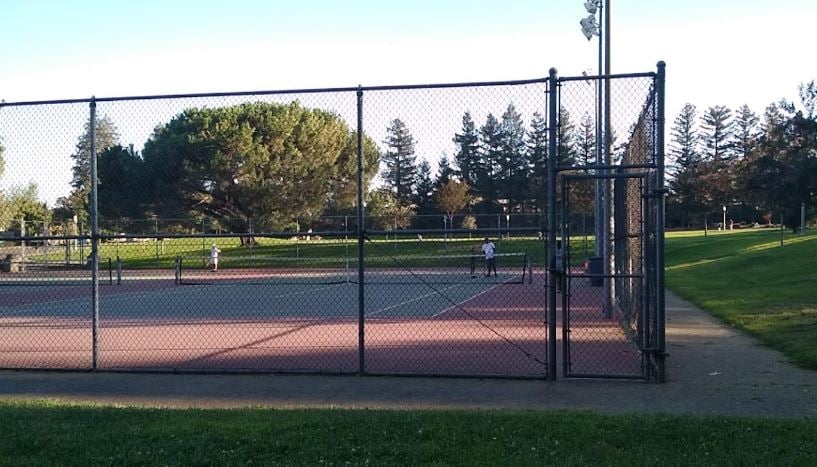 Tennis Courts | Serra Park 3