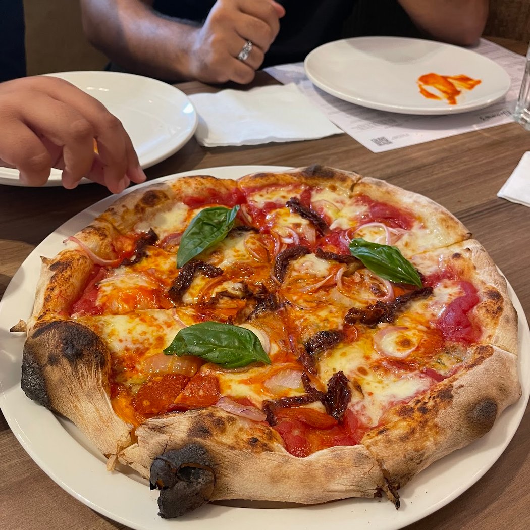 Si Nonna's - The Original Sourdough Pizza | Marksquare | Bengaluru 1
