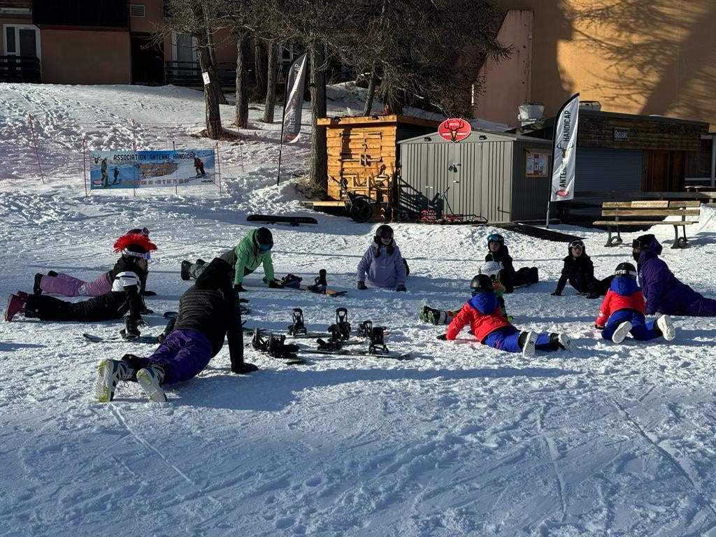 We Snowboard School Risoul 2