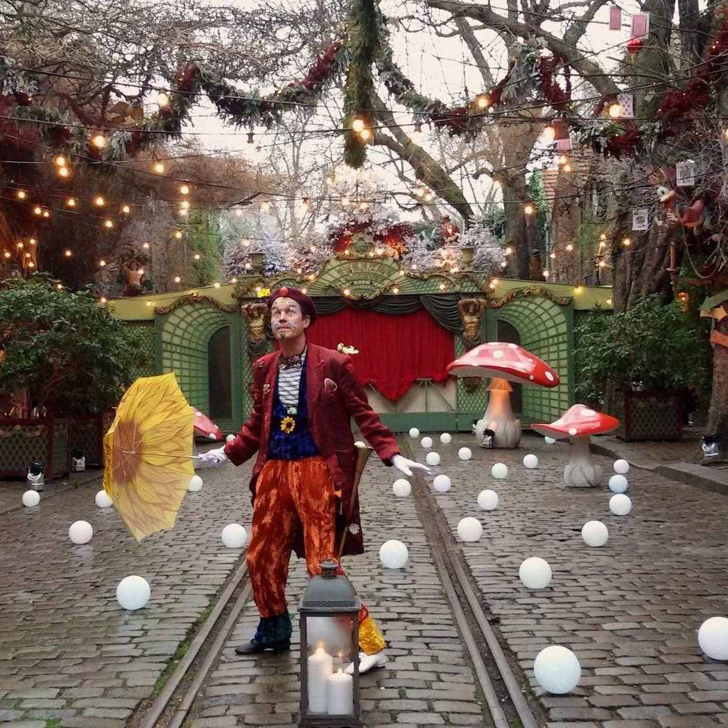 Jyjou* : clown, mime, magie, ballons et Fleur 2