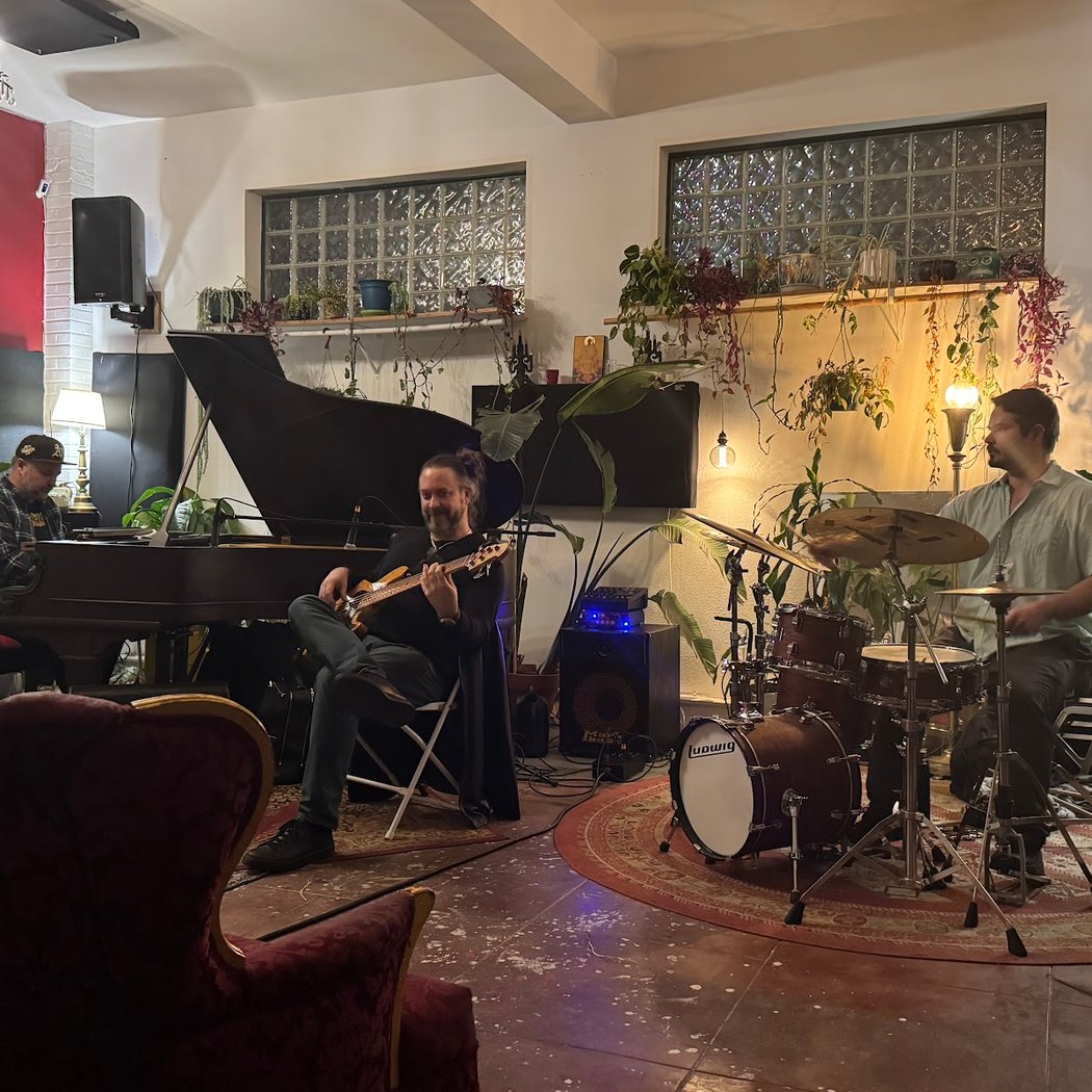 Andrew Dixon Quartet feat. Andrew Dixon, Lorin Benedict, Mike Quigg, Greg Jacobs - Music of John Coltrane 1