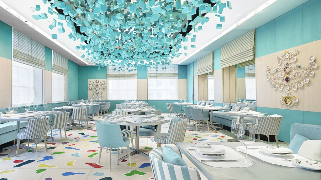 Tiffany & Co. - The Landmark 1