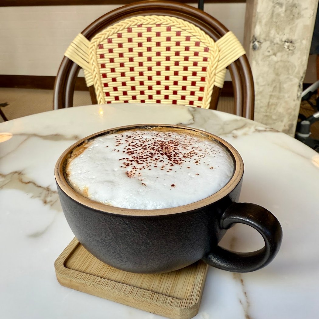 Cafe Aviva 4