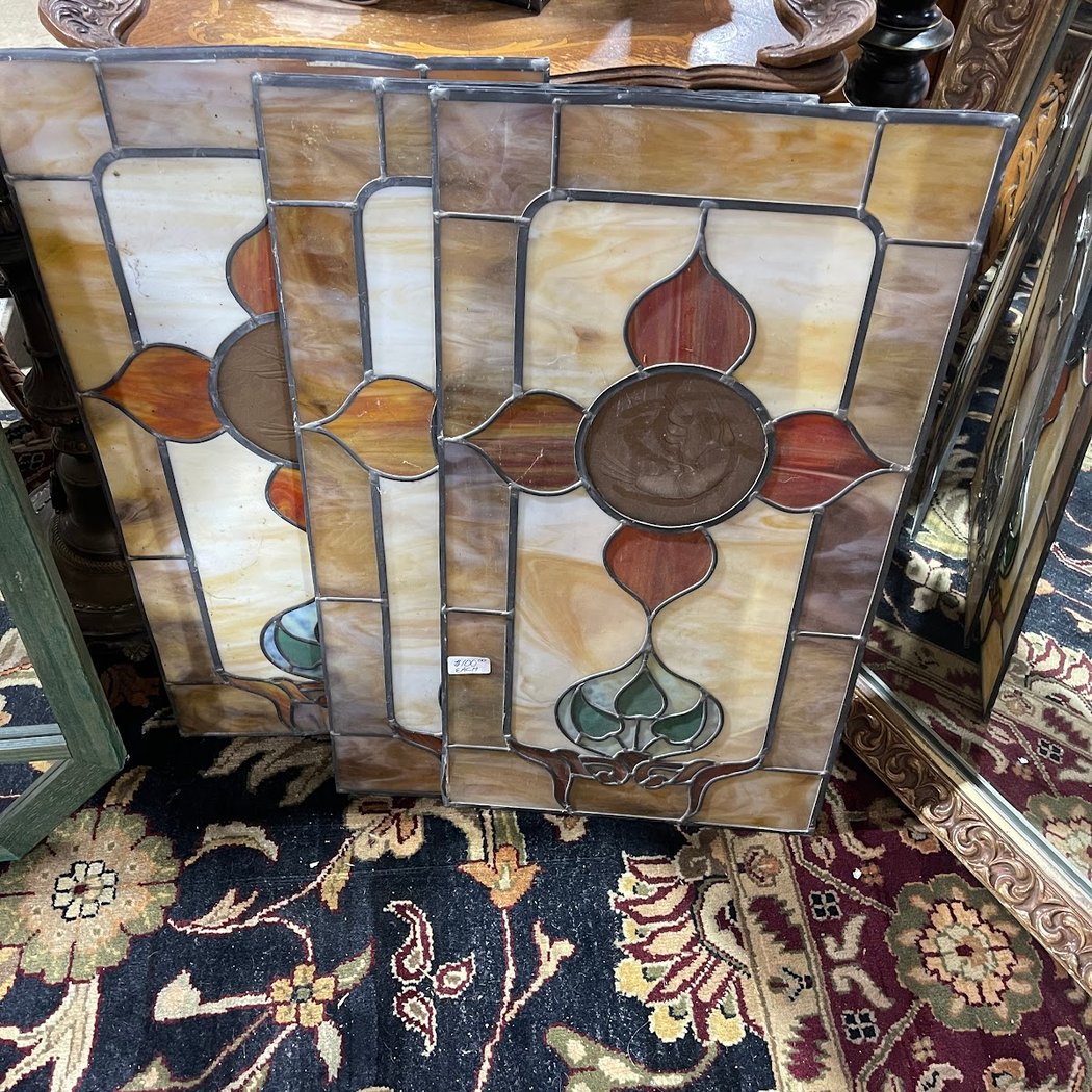 Reclaimed Antiques and Consignments 3