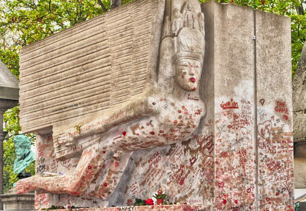 Tomb of Oscar Wilde 1