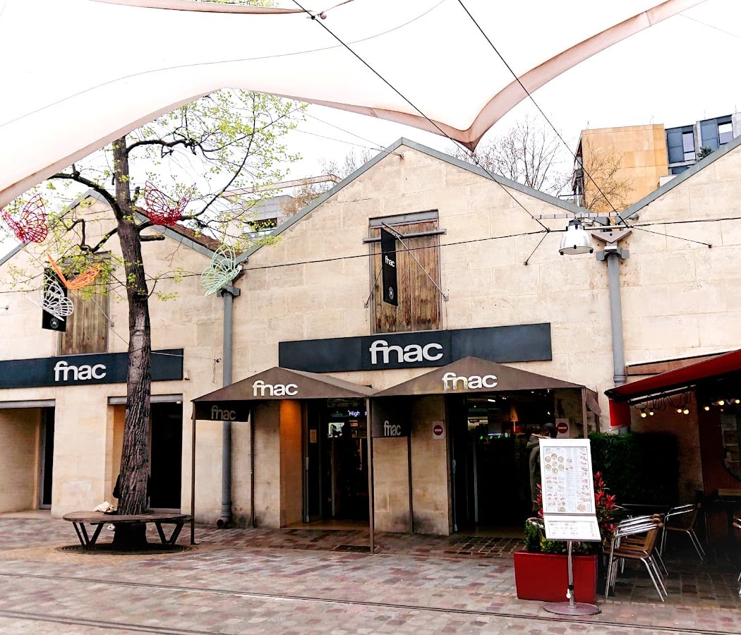 FNAC Paris - Bercy Village 2