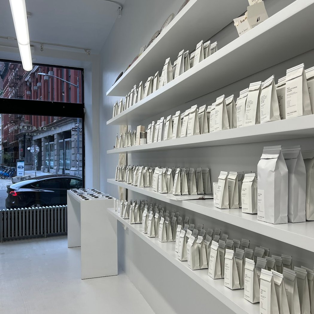 Tea Dealers & Ceramics 4
