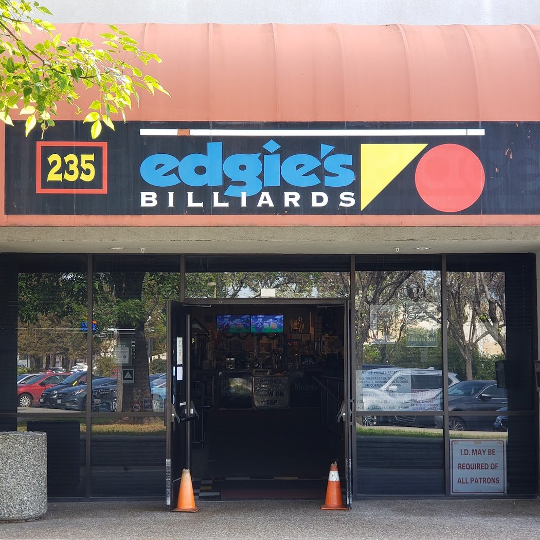 Edgie's Billiards 2